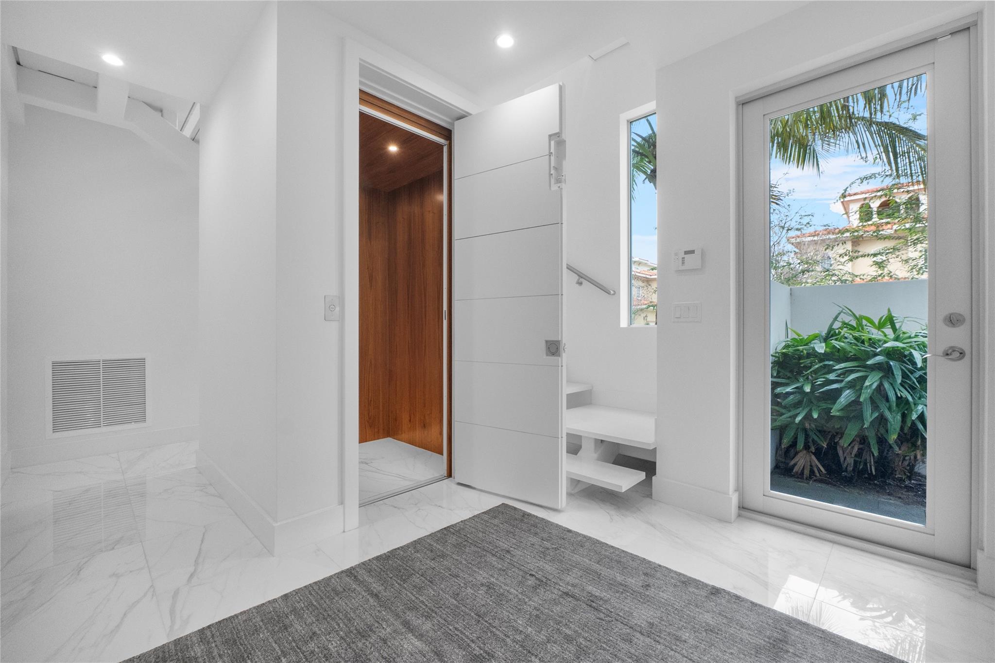 246 Garden Ct 246