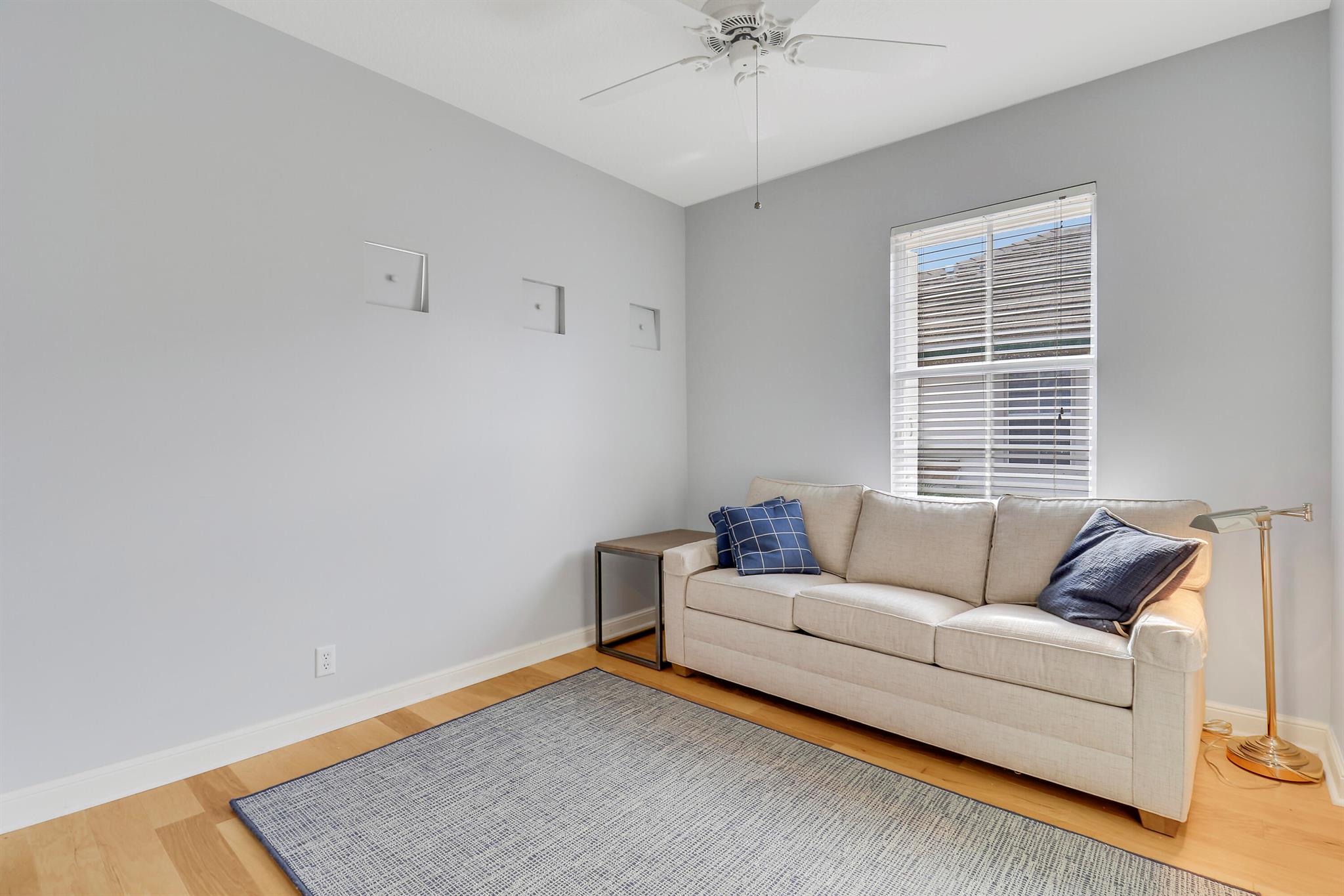 MANSIONS AT EVERGRENE WES - Residential Lease