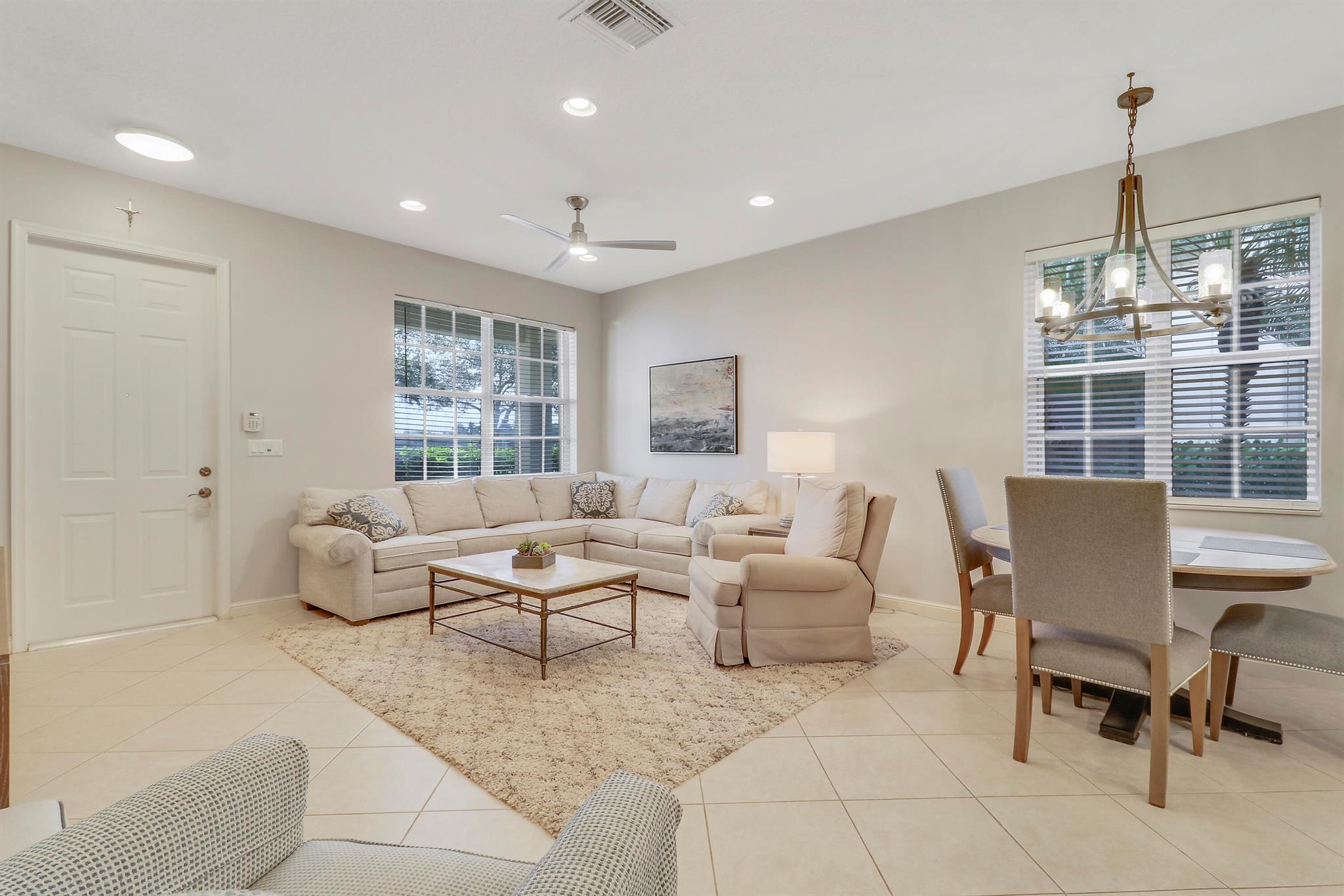 MANSIONS AT EVERGRENE WES - Residential Lease