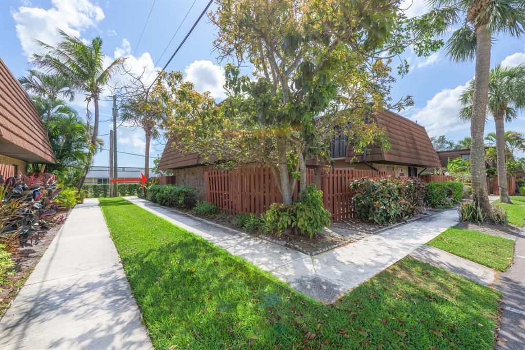 Very spacious, private unit, clean and ready to move in.