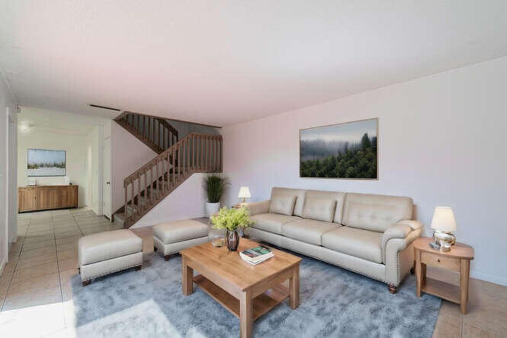 Photo of 1302 Nebraska Avenue #9d, Fort Pierce, FL 34950 (MLS # R11020057)