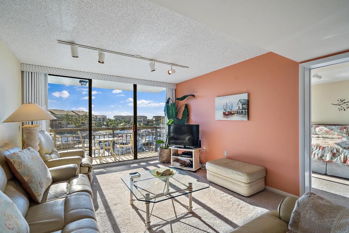 MARINA AT THE BLUFFS CONDO - Residential Lease
