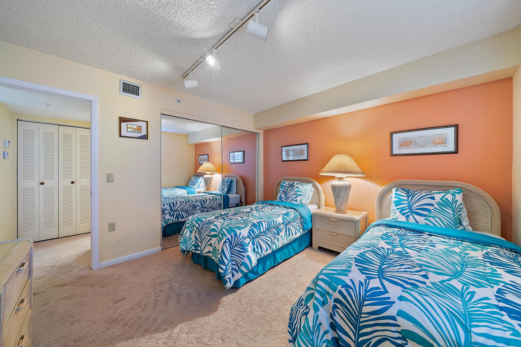 MARINA AT THE BLUFFS COND - Residential Lease