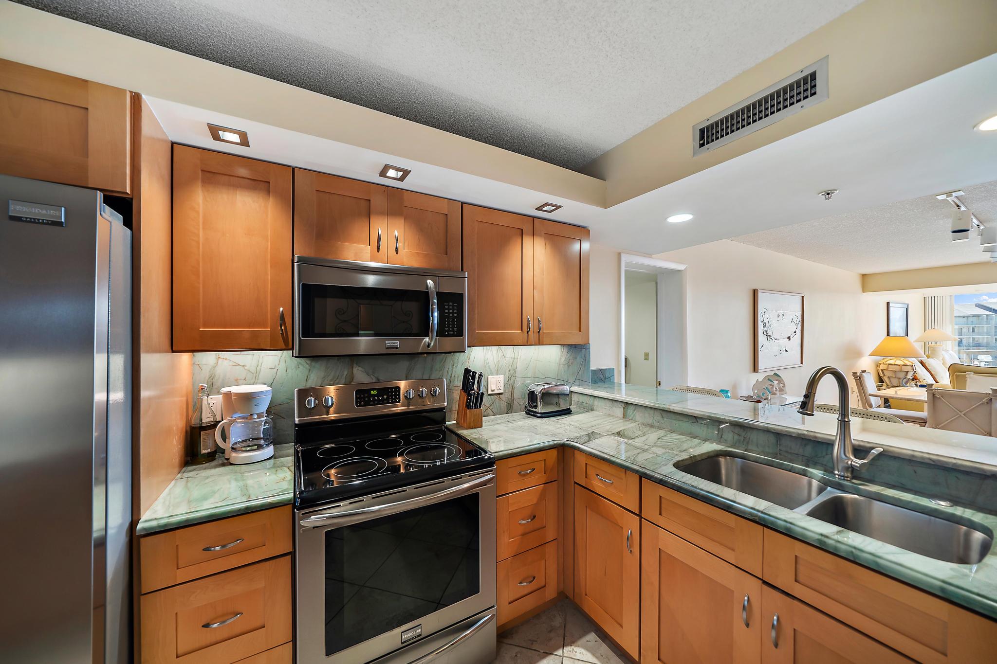 MARINA AT THE BLUFFS COND - Residential Lease