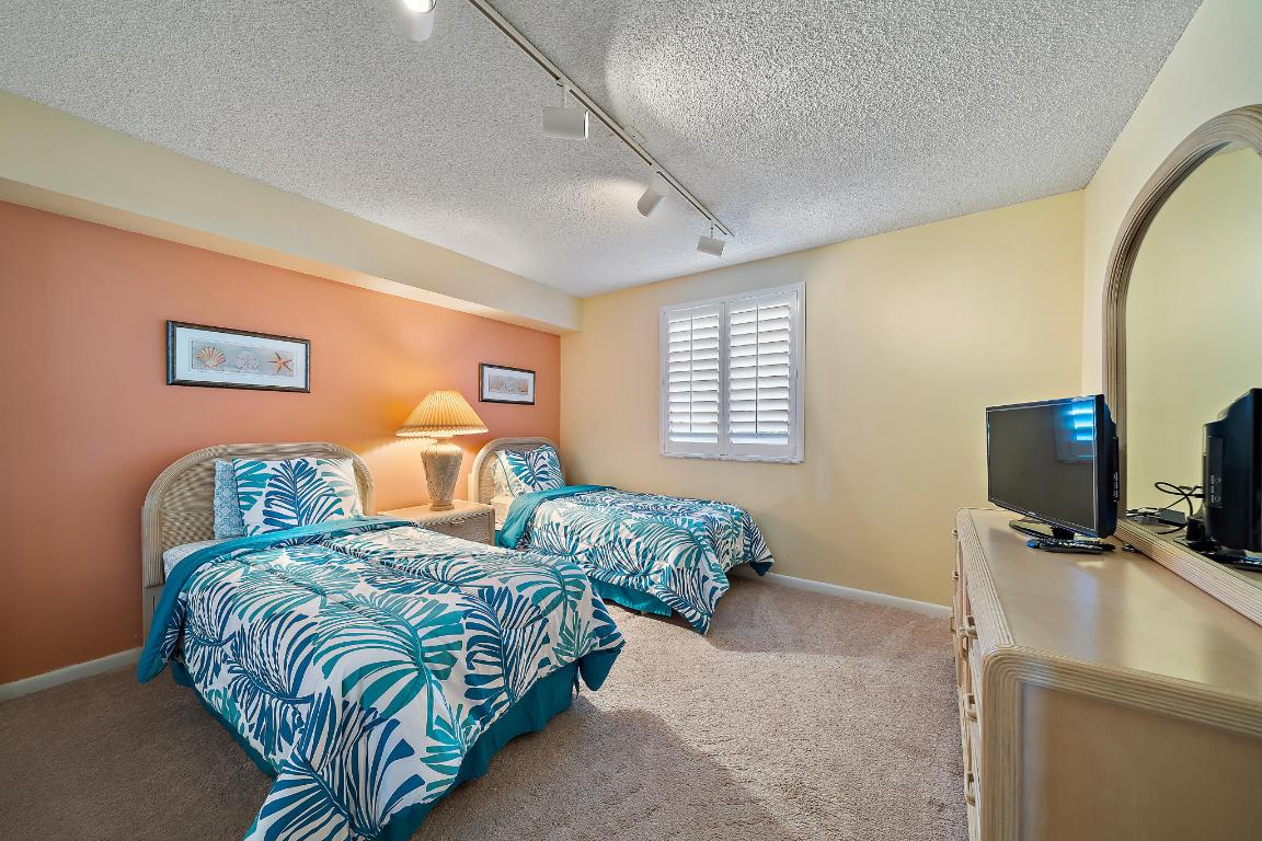 MARINA AT THE BLUFFS CONDO - Residential Lease