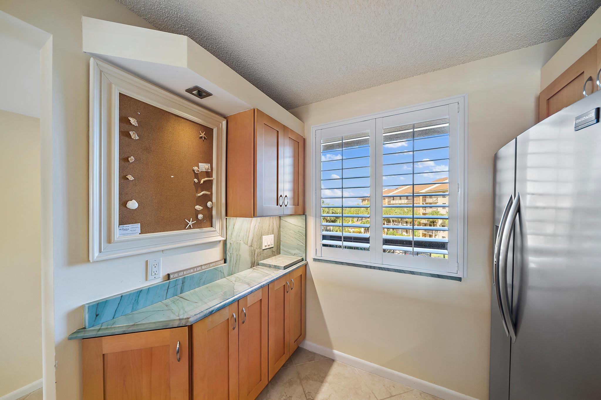 MARINA AT THE BLUFFS COND - Residential Lease