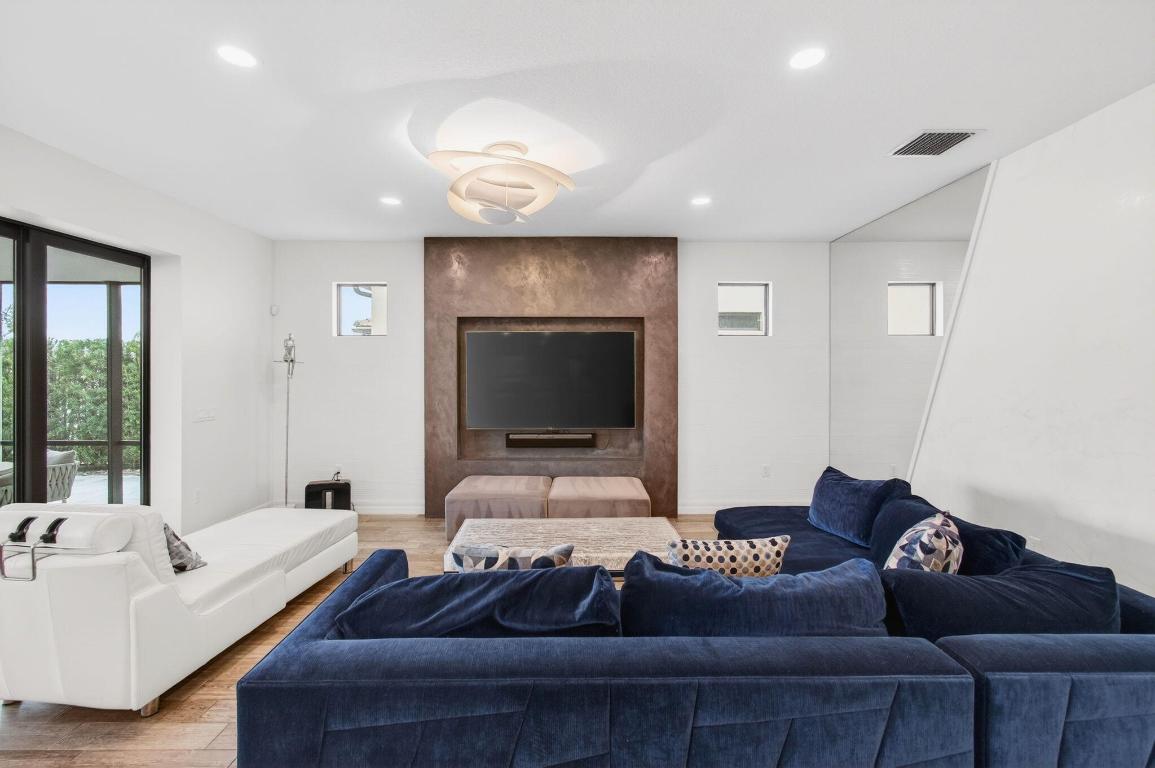 FIELDS AT GULFSTREAM POLO - Residential