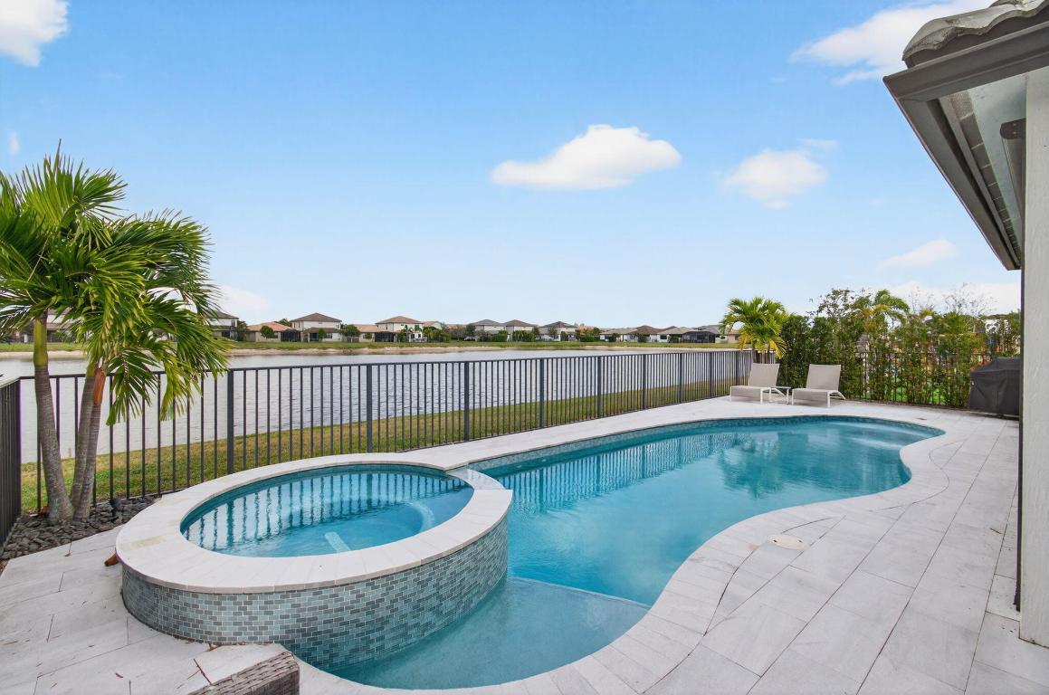 FIELDS AT GULFSTREAM POLO - Residential