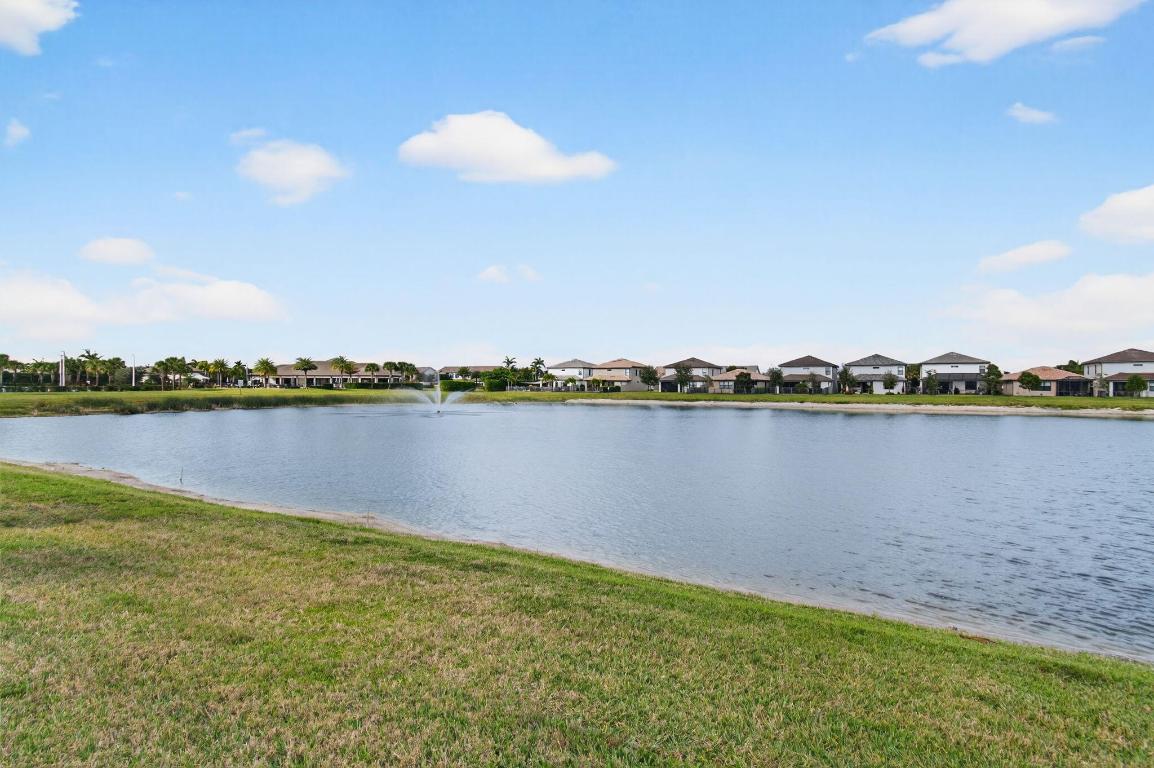 FIELDS AT GULFSTREAM POLO - Residential