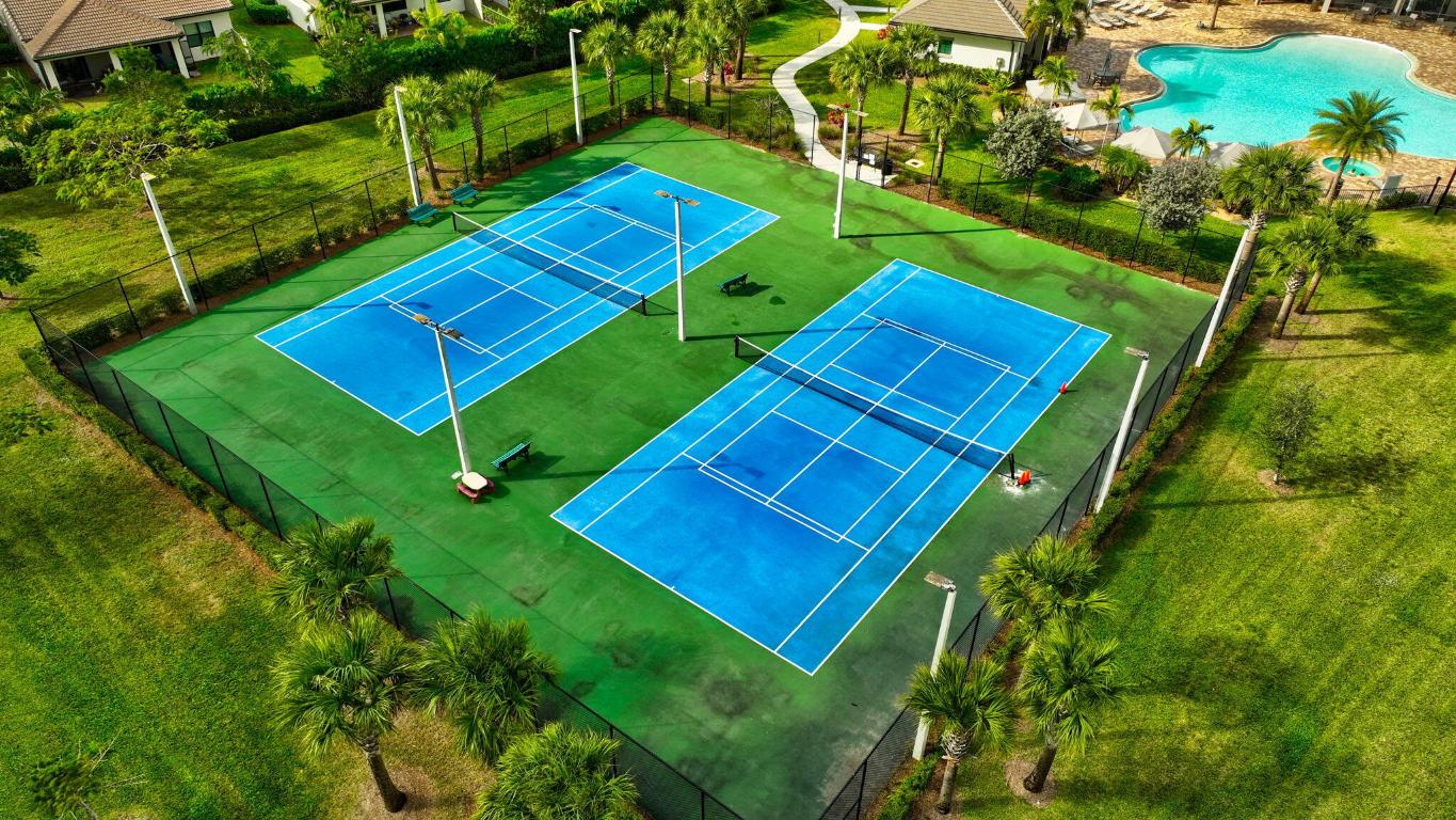 FIELDS AT GULFSTREAM POLO - Residential