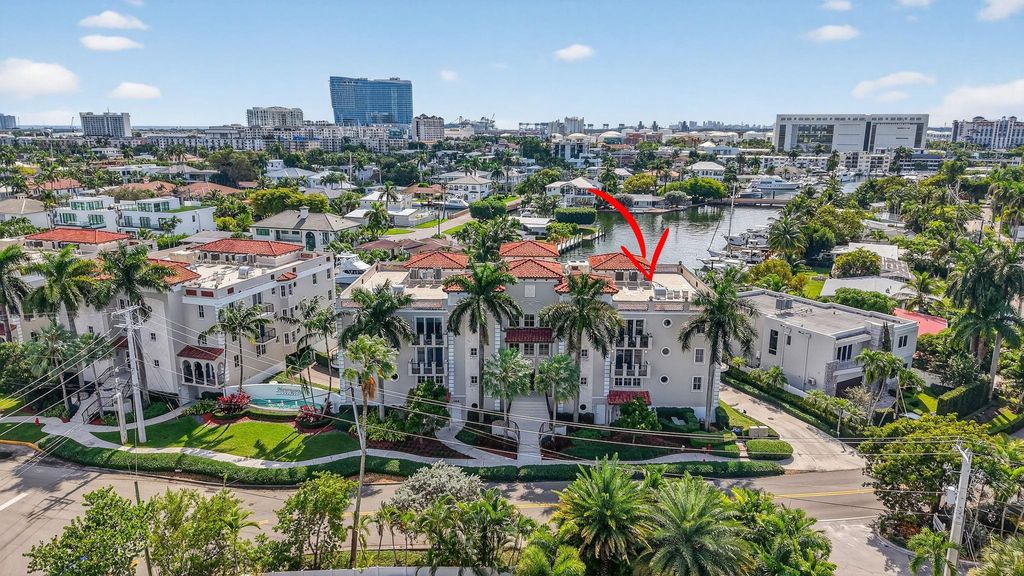 Photo of 1414 SE 12th Street #2A, Fort Lauderdale, FL 33316 (MLS # F10533939)