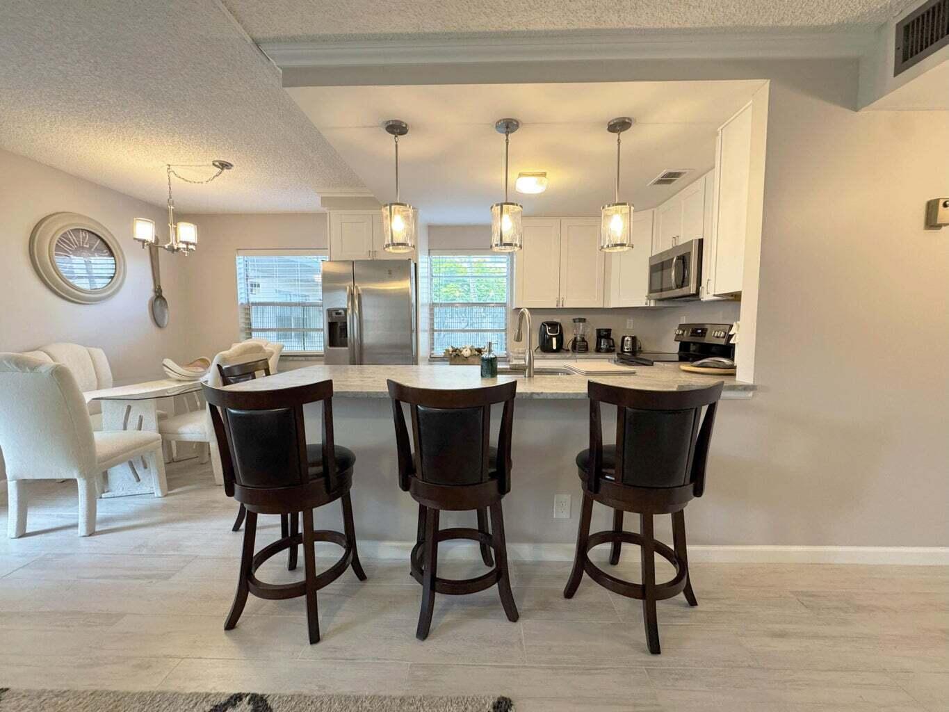 KINGS POINT NORMANDY COND - Residential Lease