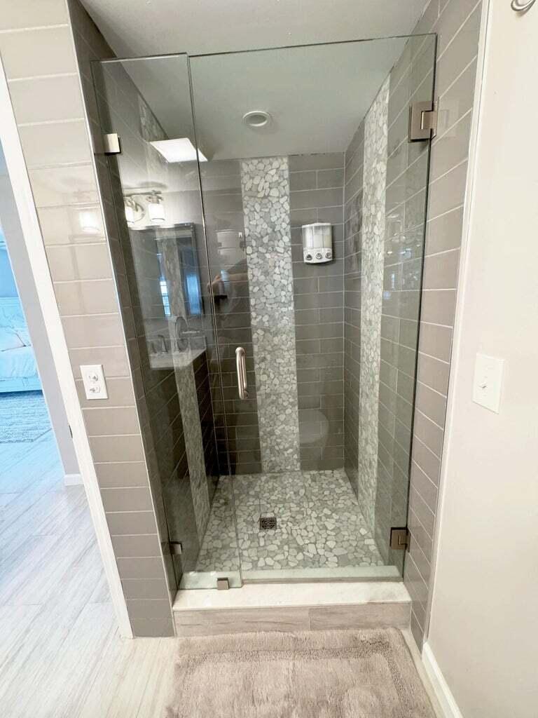 KINGS POINT NORMANDY COND - Residential Lease