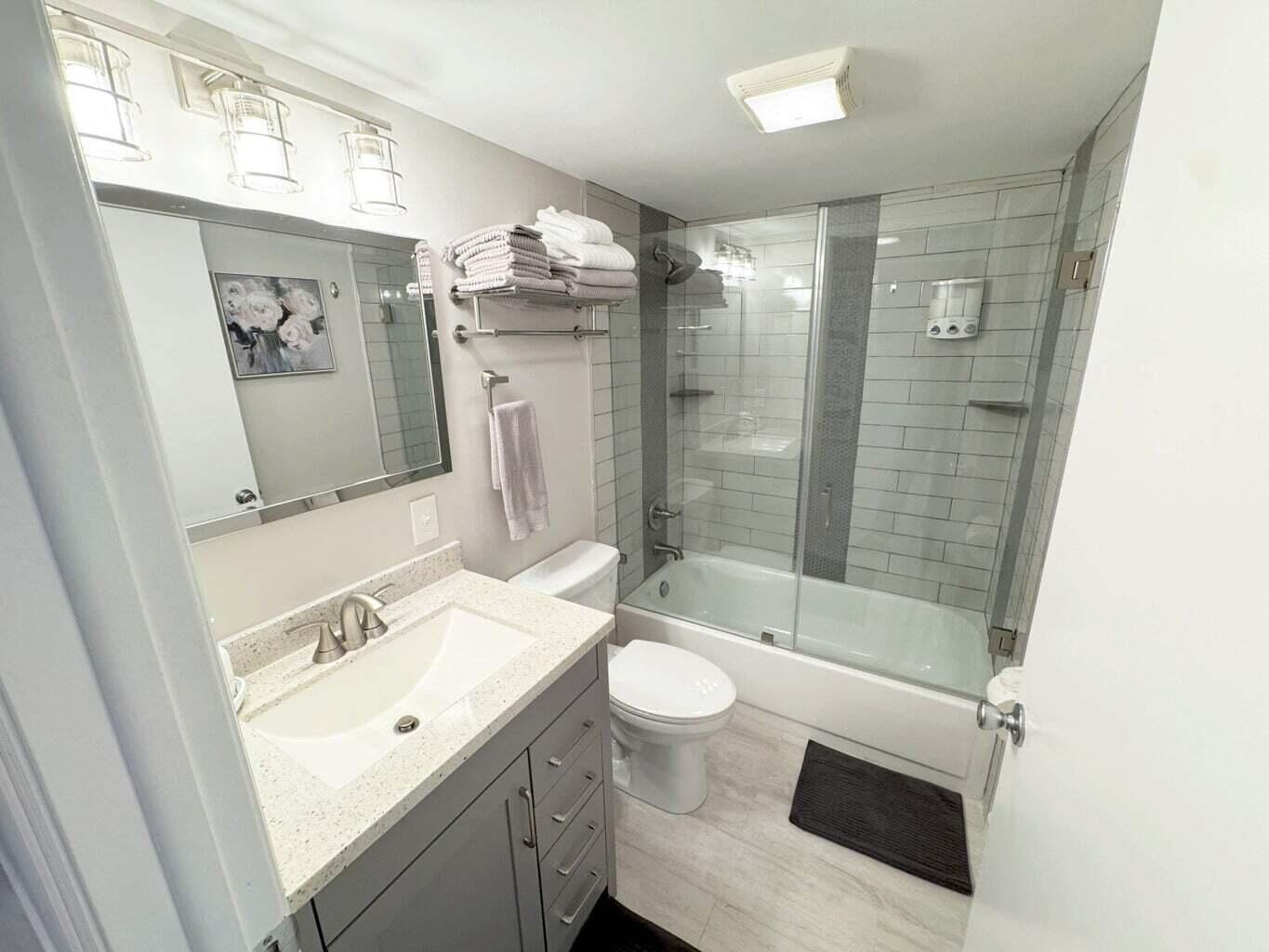 KINGS POINT NORMANDY COND - Residential Lease