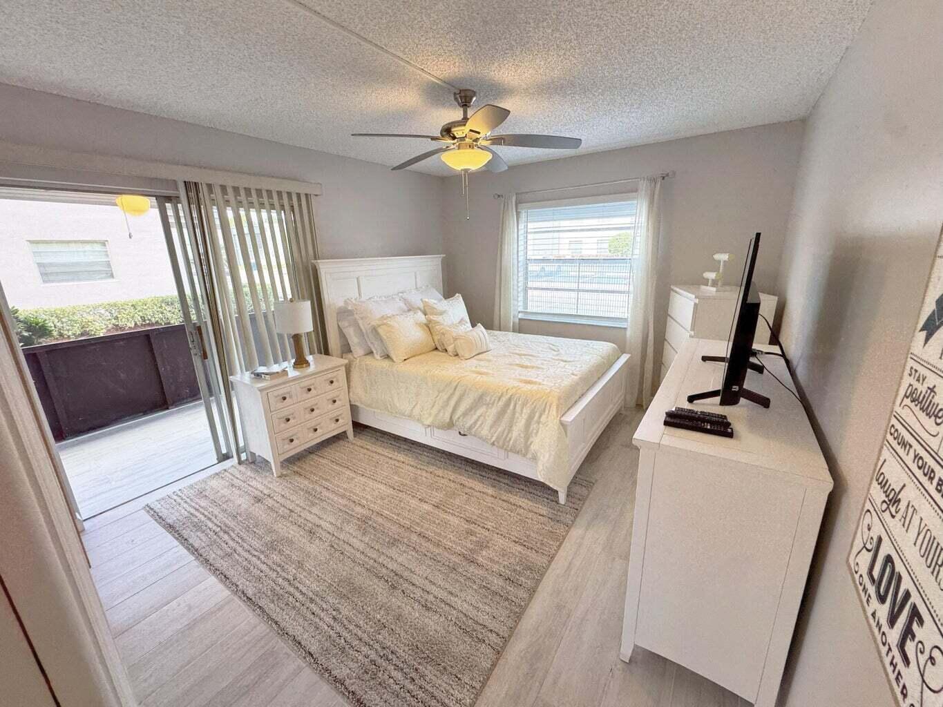 KINGS POINT NORMANDY COND - Residential Lease