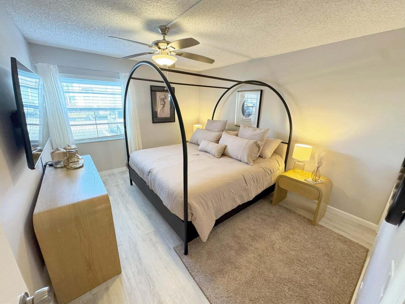 KINGS POINT NORMANDY COND - Residential Lease