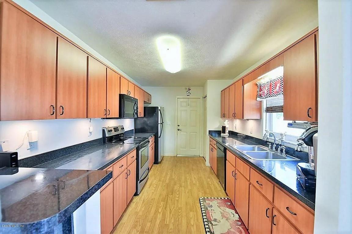 14 Pine Run Ter