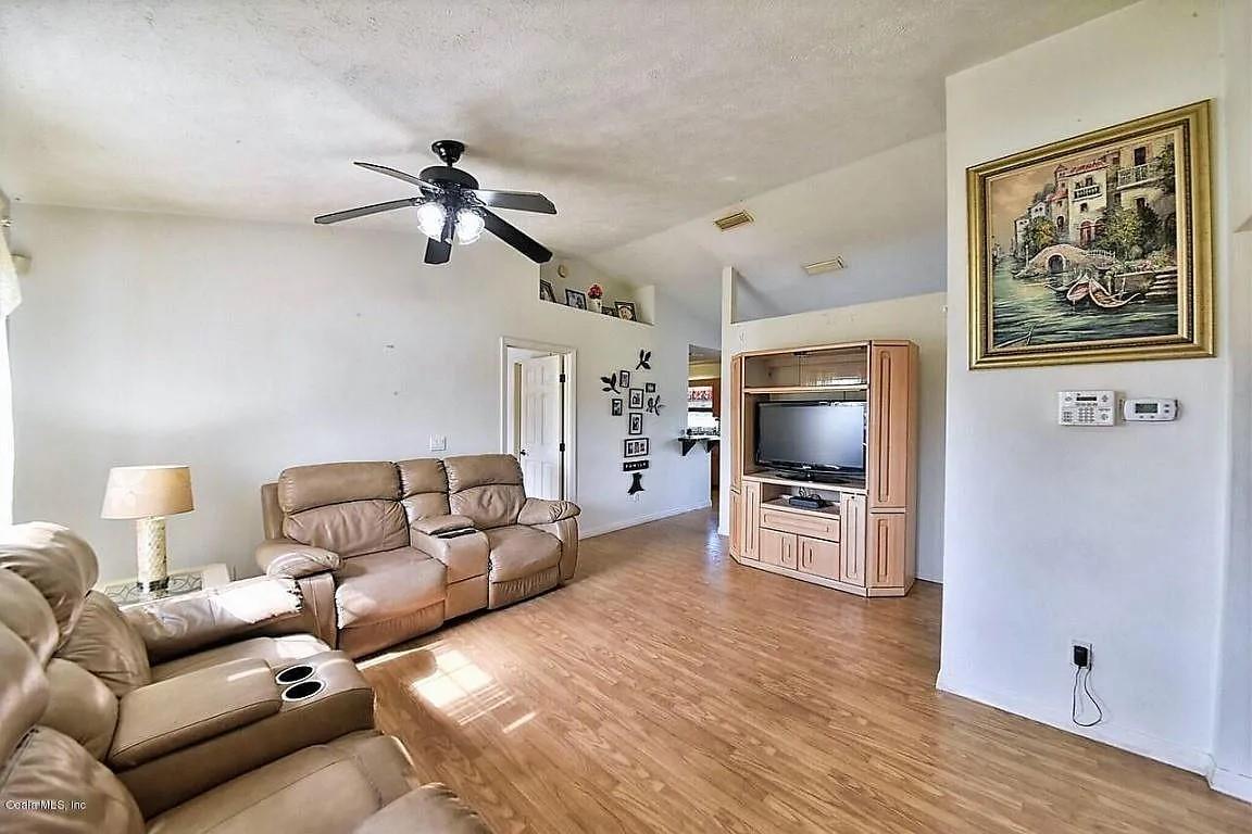 14 Pine Run Ter