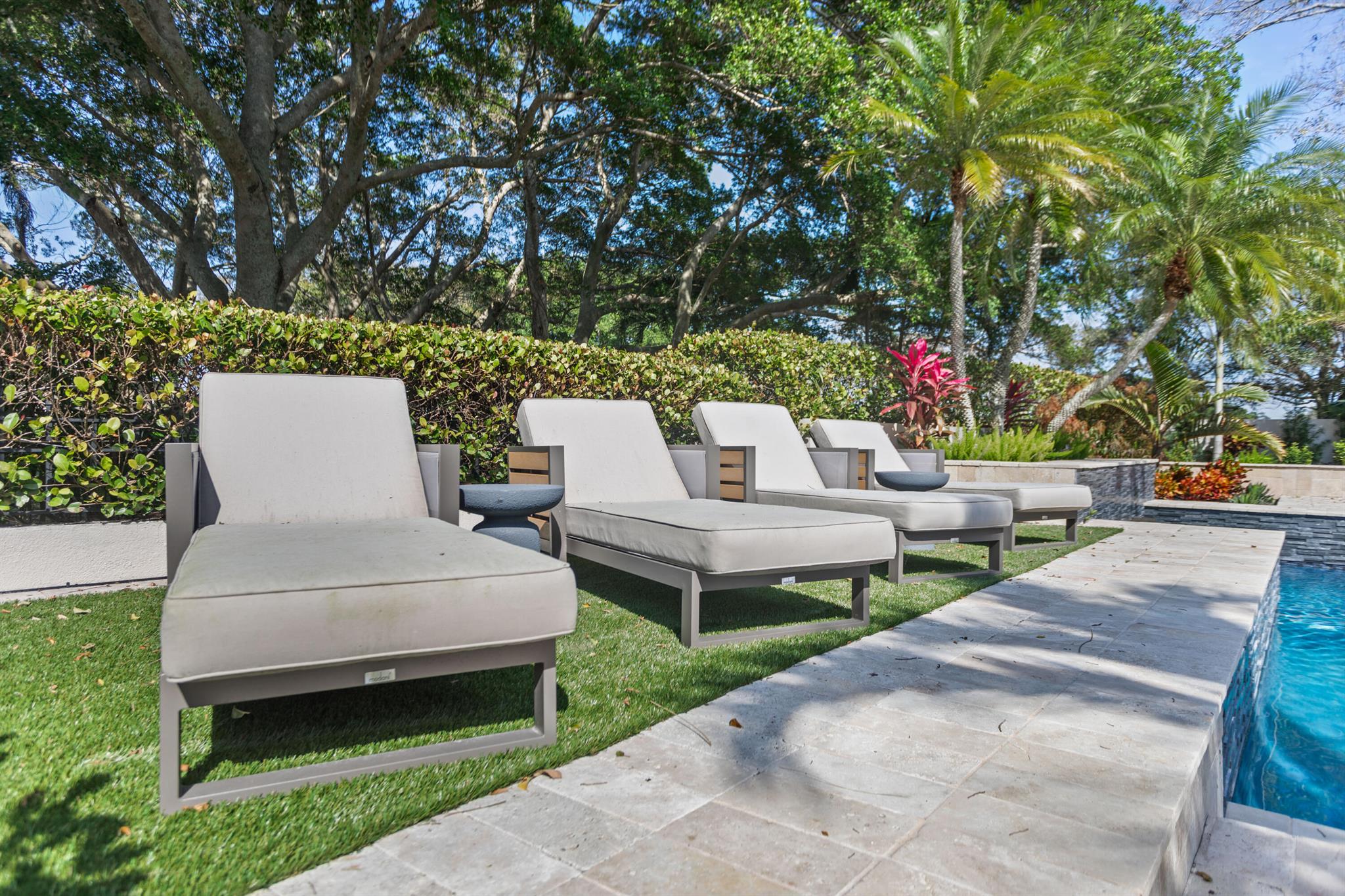 WILLOW GREENS - Residential