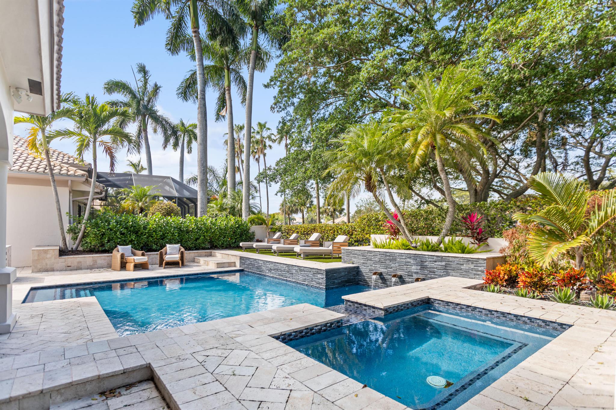 WILLOW GREENS - Residential