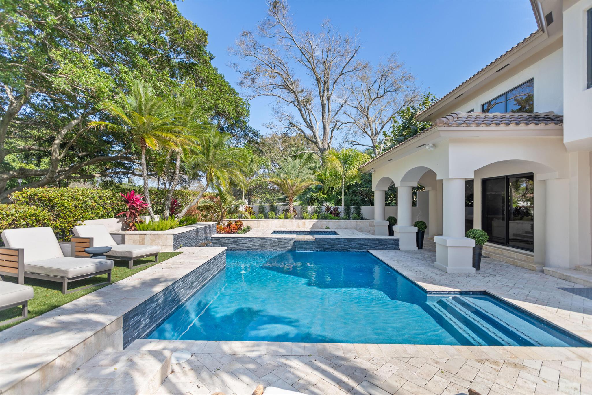 WILLOW GREENS - Residential