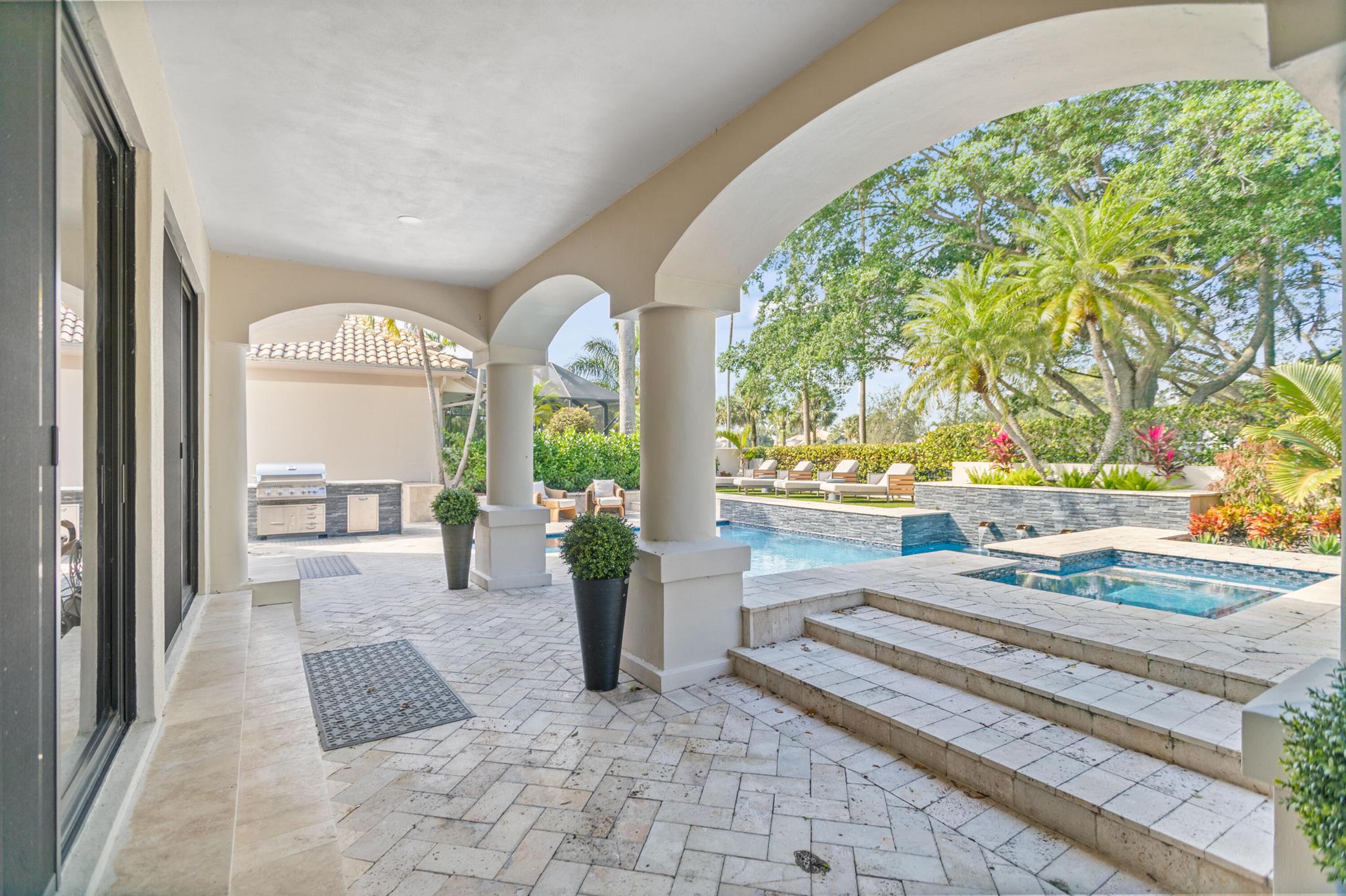 WILLOW GREENS - Residential