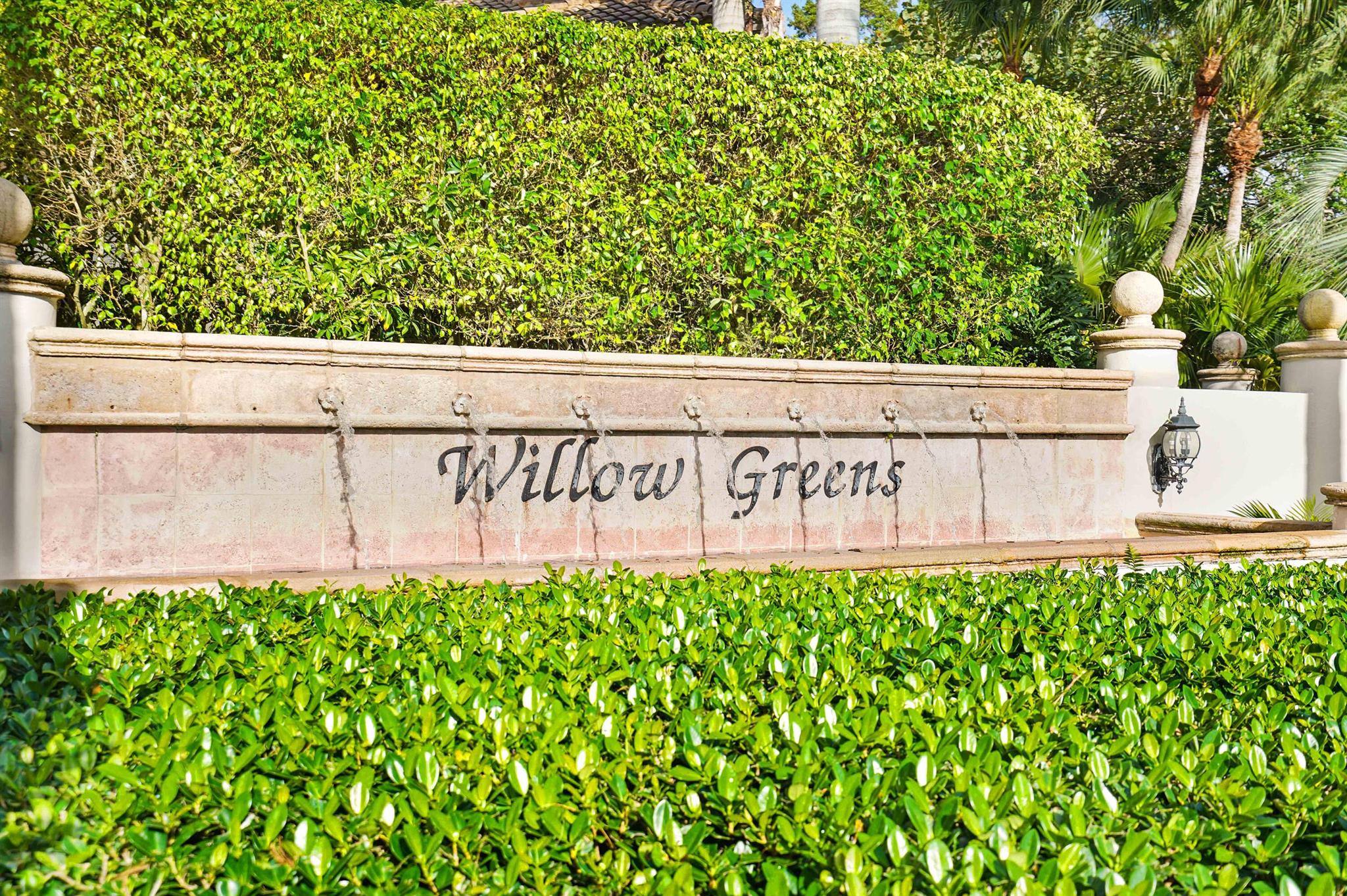 WILLOW GREENS - Residential