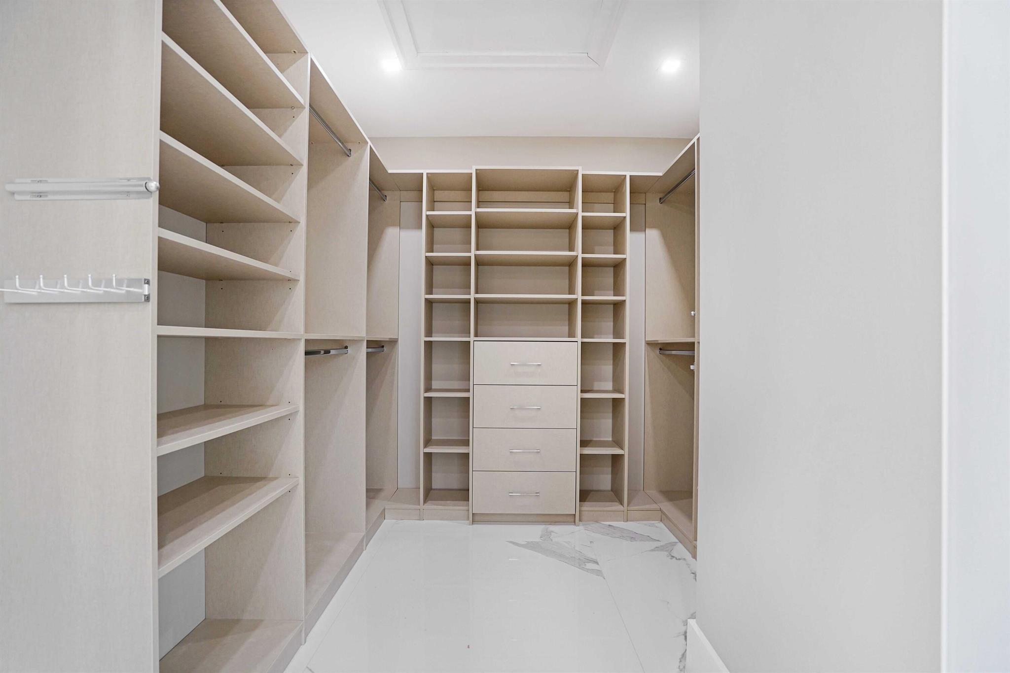 WILLOW GREENS - Residential