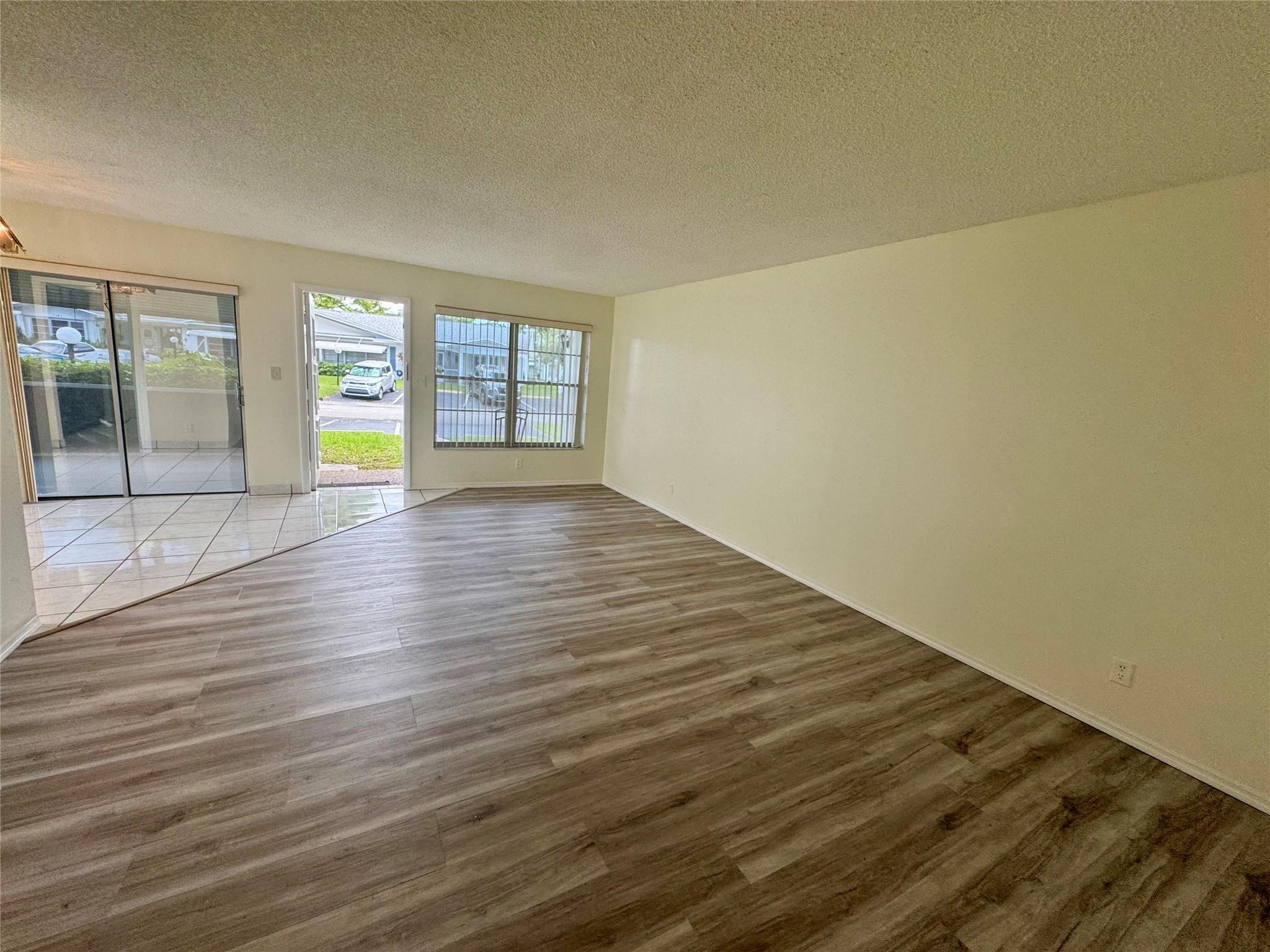Lauderdale West - Residential