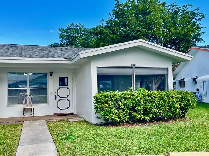 THIS HOME IS STUCK IN 1978, BUT SO IS THE PRICE! THIS IS THE "BEST BARGAIN" IN 55+ LAUDERDALE WEST & IS PRICED BELOW THE COMPETITION, THIS HOME IS WAITING FOR THE RIGHT BUYER TO BRING IT INTO THE MODERN ERA. HAS 2 NICE SIZE BEDROOMS / 2 BATHROOMS / INSIDE WASHER & DRYER / CANAL OUTBACK / FRONT PATO HAS BEEN ENCLOSED - VINYL FLOORING THROUGHOUT - 2 PARKING SPOTS RIGHT IN FRONT- ASSOC. REQUIRES MIN. 20% DOWN PAYMENT & 720 CREDIT SCORE FOR FINANCING. NO LEASING 1ST YR. HOA FEES INCL: ROOF REPLACEMENT/REPAIRS, FIBER OPTIC HD TV & INTERNET, COURTESY BUS, LAWN SERVICE, EXT. PAINTING, AWESOME CLUBHOUSE, (2) SWIMMING POOLS-ONE HEATED POOL, TENNIS COURTS, FITNESS CENTER, BILLIARDS, PING PONG, CARD ROOMS, AND LIVE ENTERTAINMENT. THIS HOME IS BURSTING WITH POTENTIAL-DON'T MISS THIS INCREDIBLE DEAL!