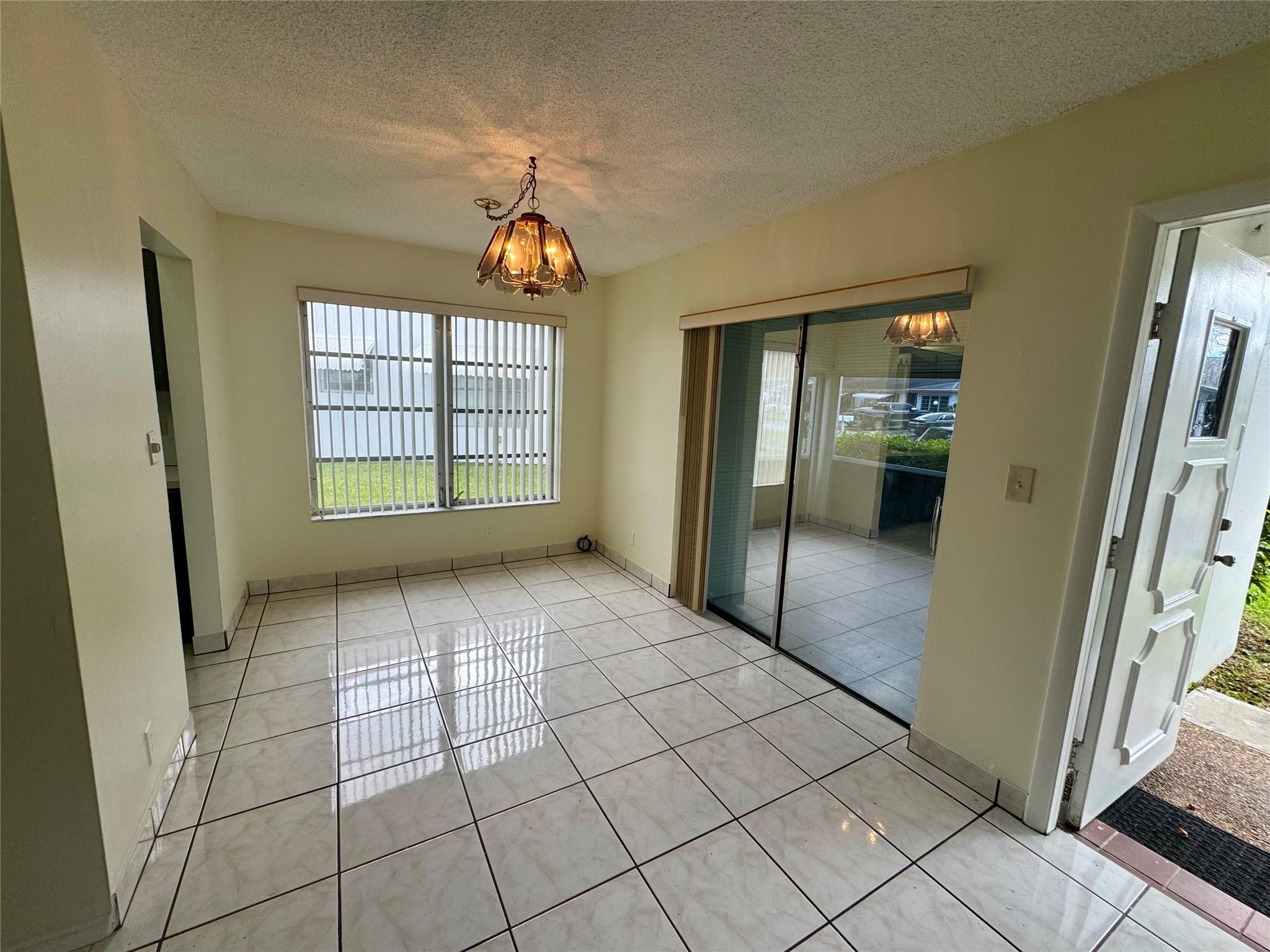 Lauderdale West - Residential