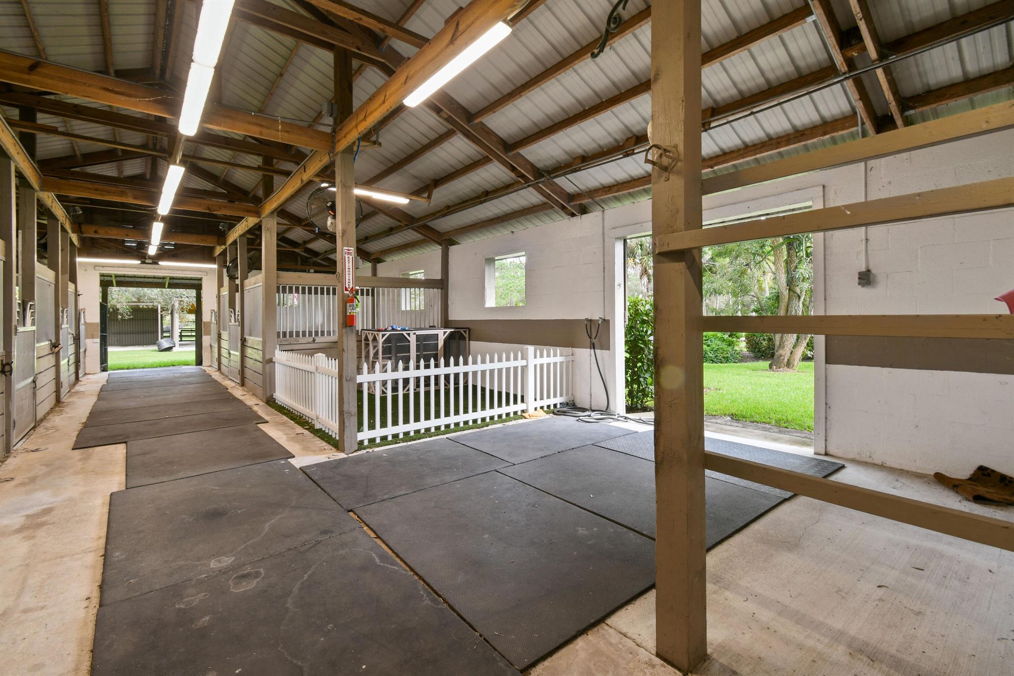 CALOOSA 1ST ADDITION - Residential