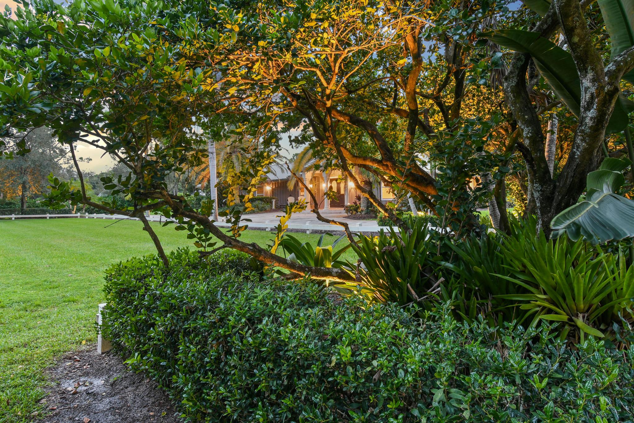 CALOOSA 1ST ADDITION - Residential