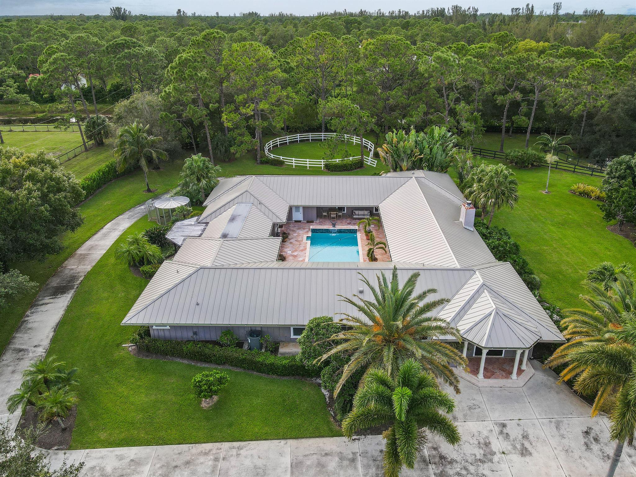 CALOOSA 1ST ADDITION - Residential