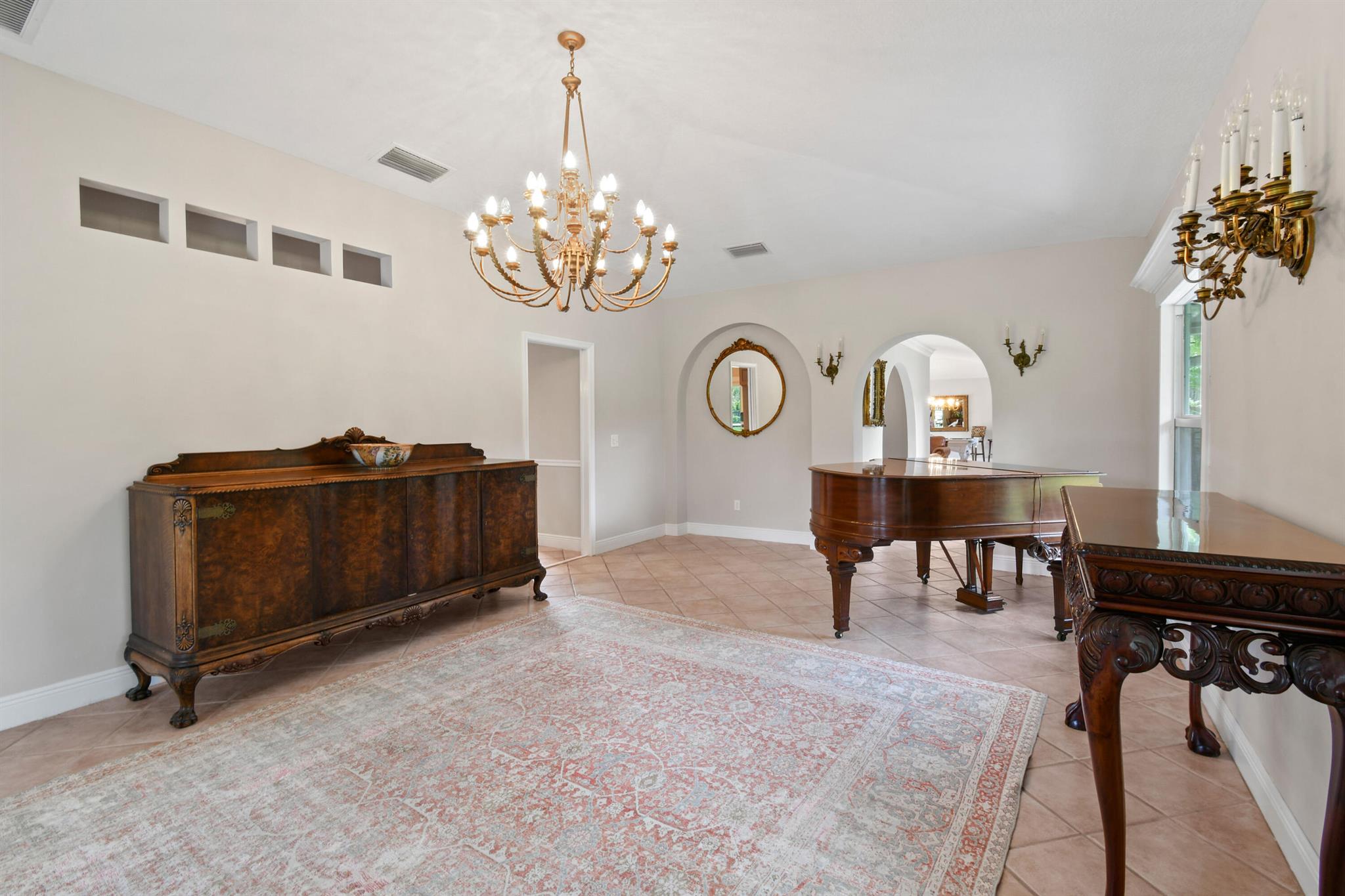 CALOOSA 1ST ADDITION - Residential