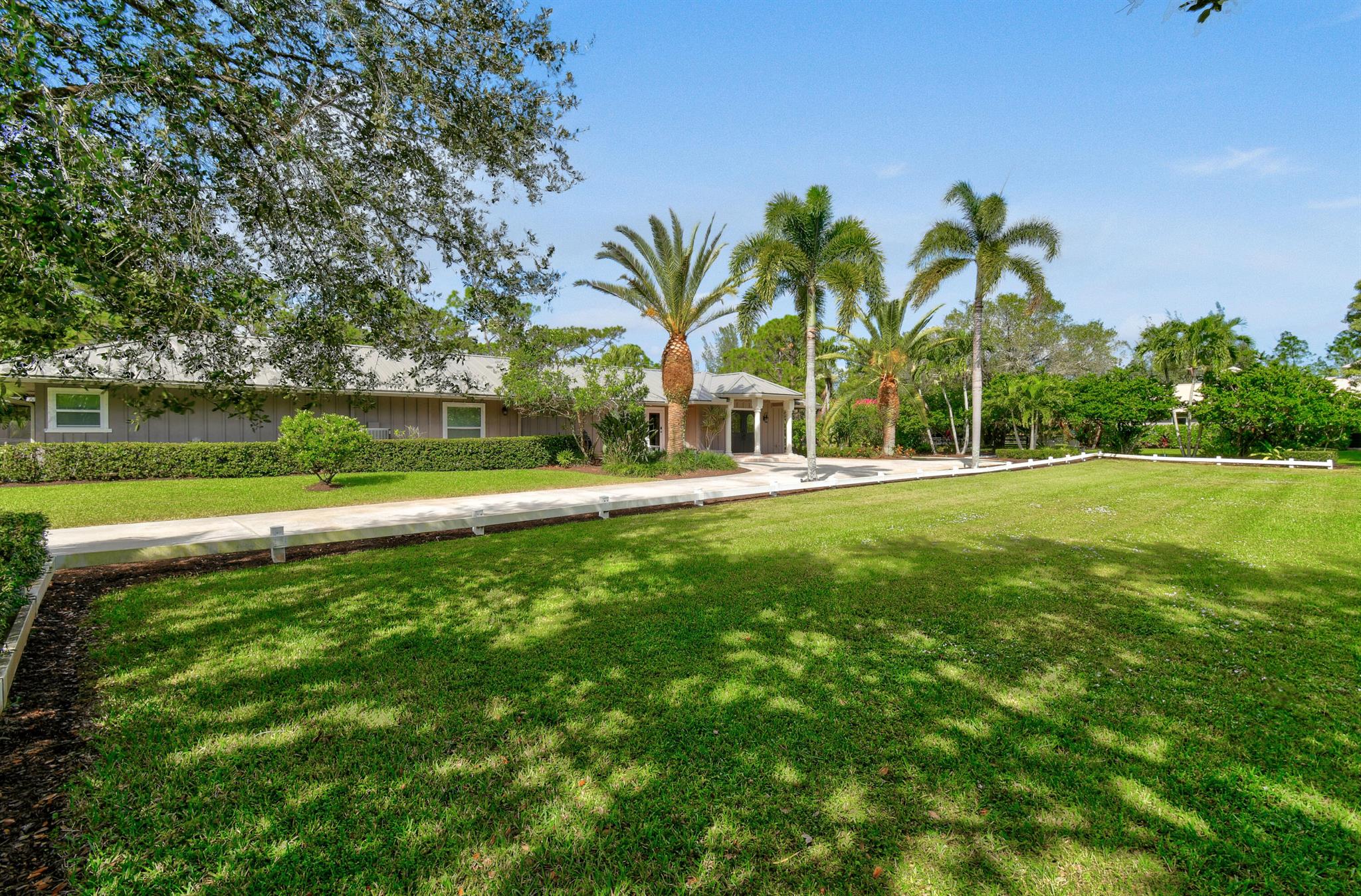 CALOOSA 1ST ADDITION - Residential