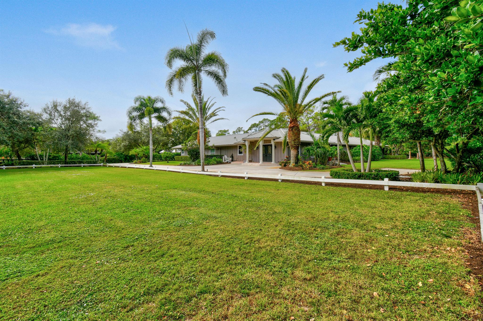 CALOOSA 1ST ADDITION - Residential