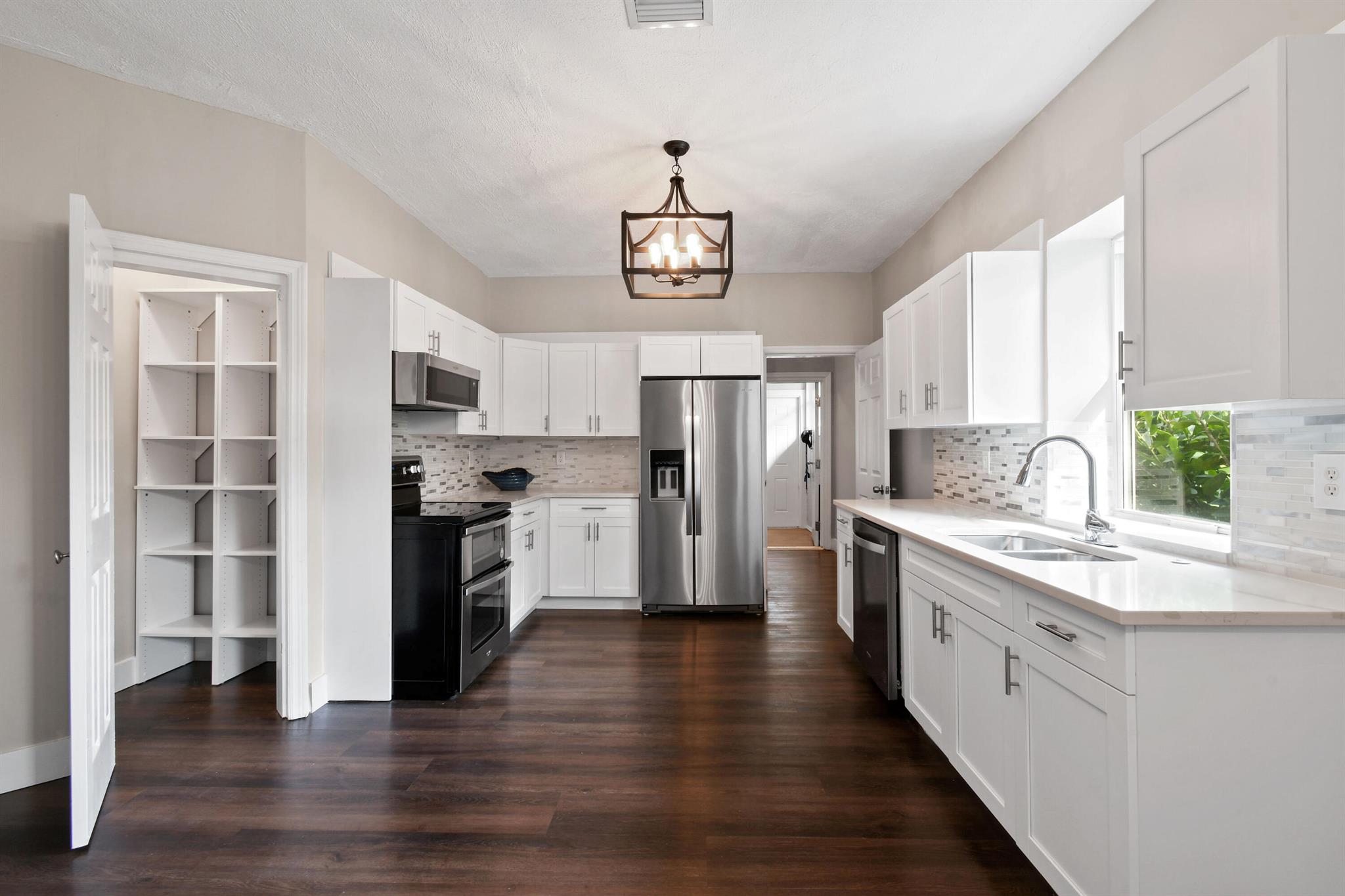 CALOOSA 1ST ADDITION - Residential