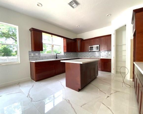 SUNSET LAKES PLAT ONE - Residential