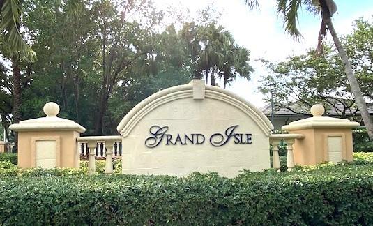 SUNSET LAKES PLAT ONE - Residential