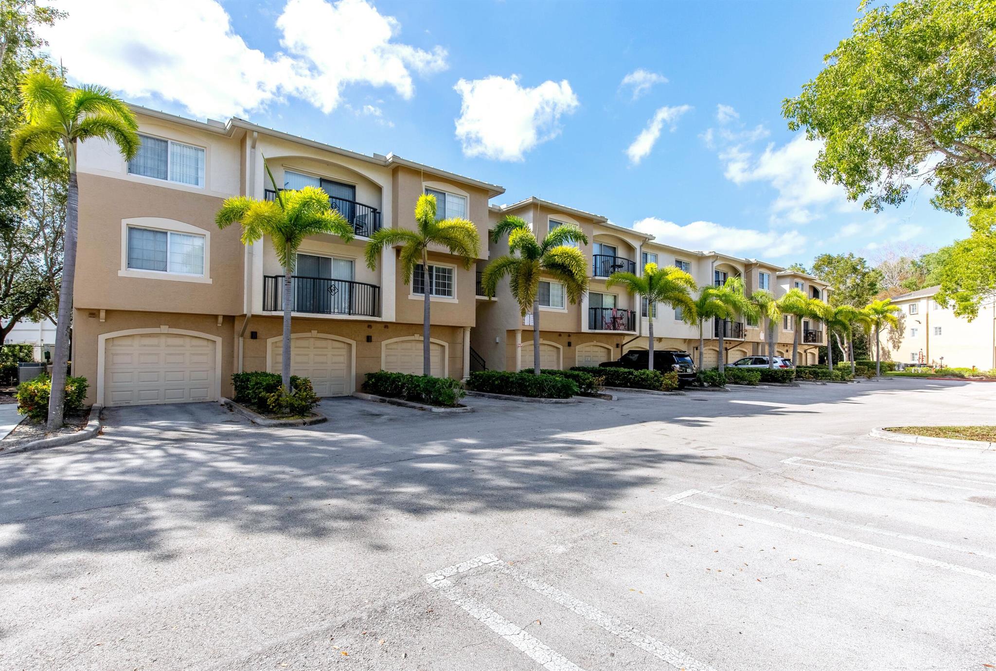Nestled in Beautiful and Gated Crestview, this property offers a peaceful ambiance just 7-10 mins from showgrounds. Freshly painted & nicely furnished! Located right by the resident access gate, you can now walk to all of the new restaurants and fast casual dining options, so fun! This 2 bedroom, 2 bathroom condo is just outside of a lovely park and walking trail by the lake, overlooking BBQ area and tennis courts. Nice for the doggies to walk! Clean, cozy, and feels elevated. You will love it here and close by so many amenities and shopping locations. Has nice clubhouse and pool! Also available annually. Such a nice community.