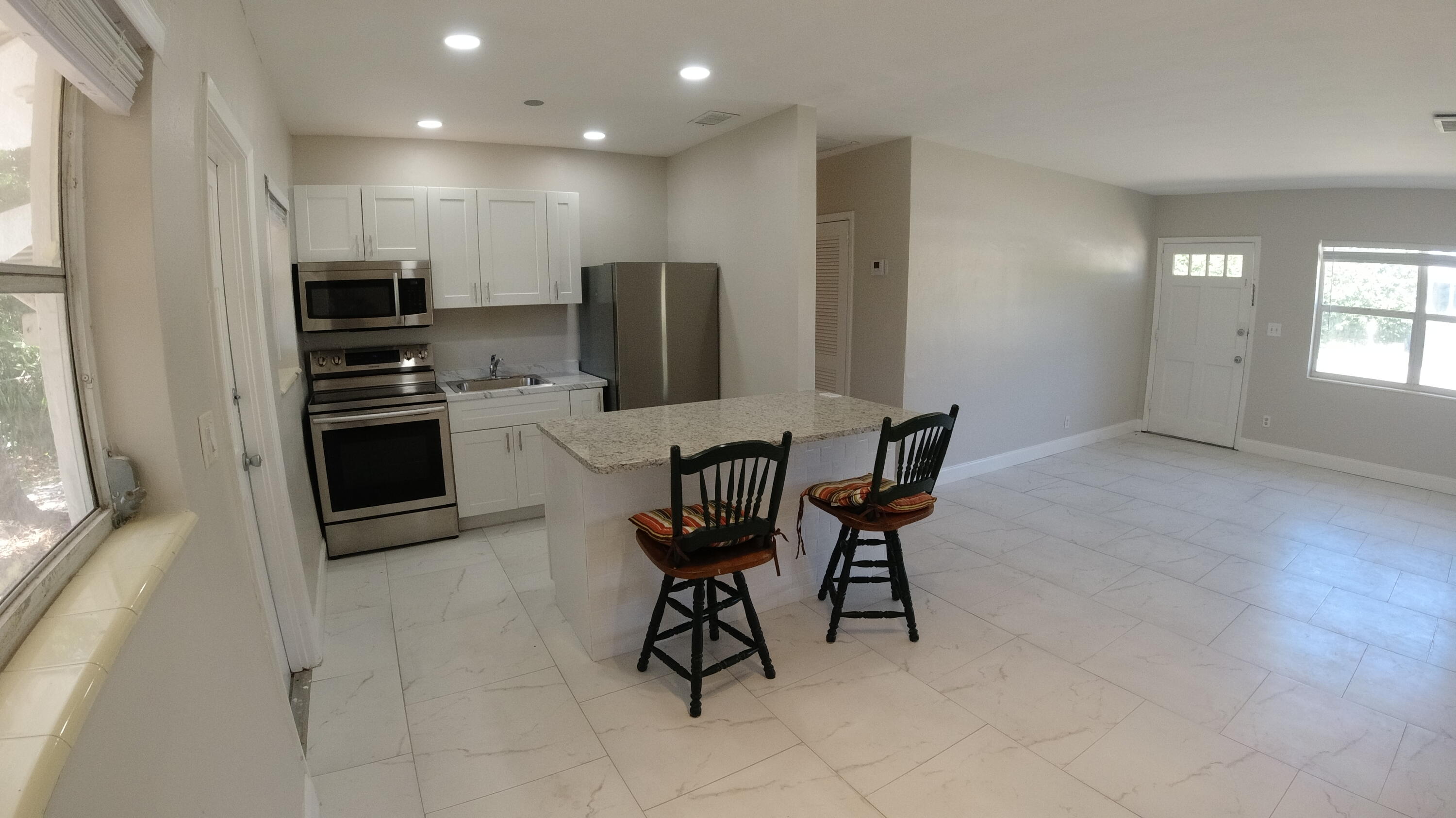 SEACREST PARK - Residential Lease