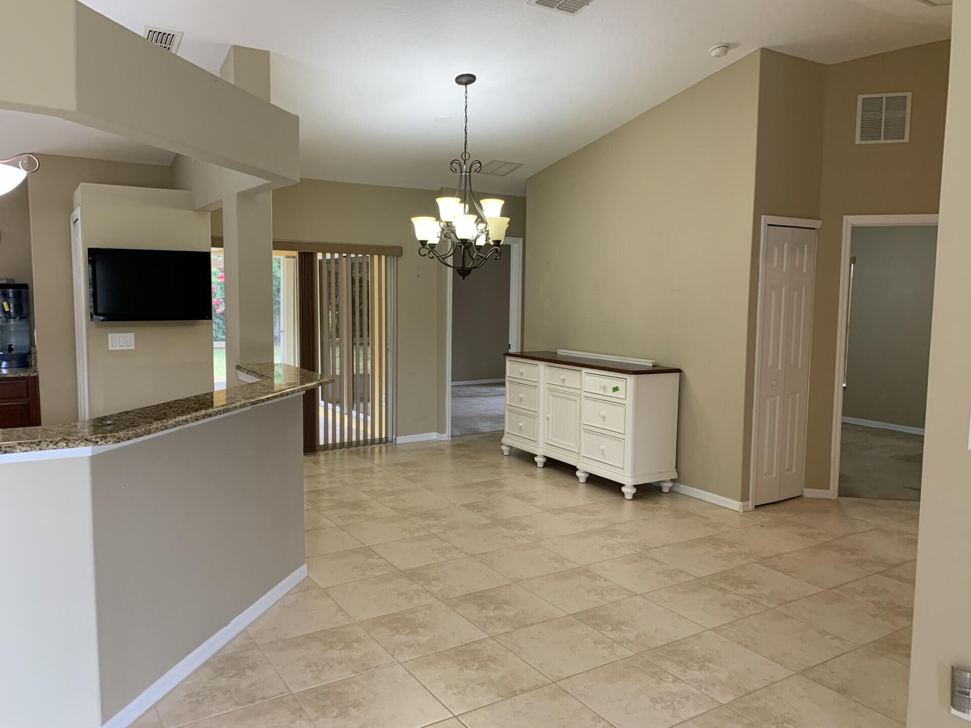 PORT ST LUCIE SECTION 19 - Residential