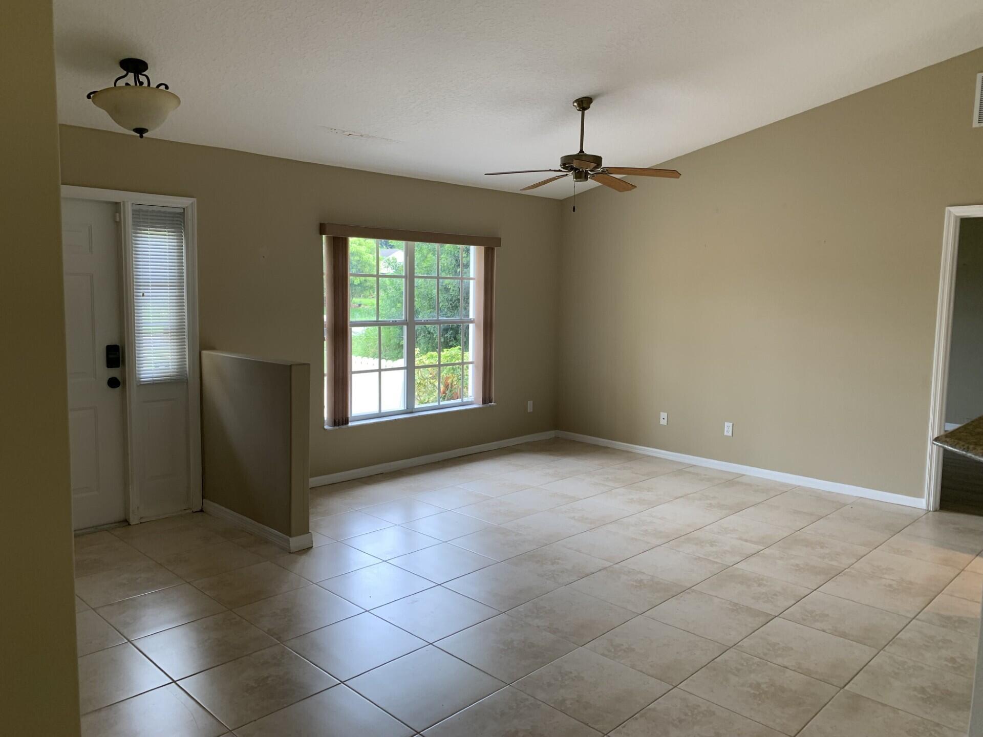 PORT ST LUCIE SECTION 19 - Residential