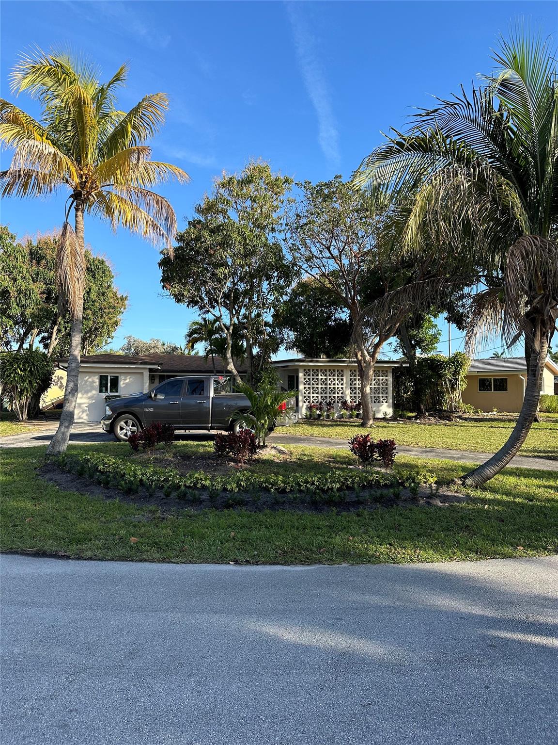 CORAL HEIGHTS SEC 3 - Residential Lease