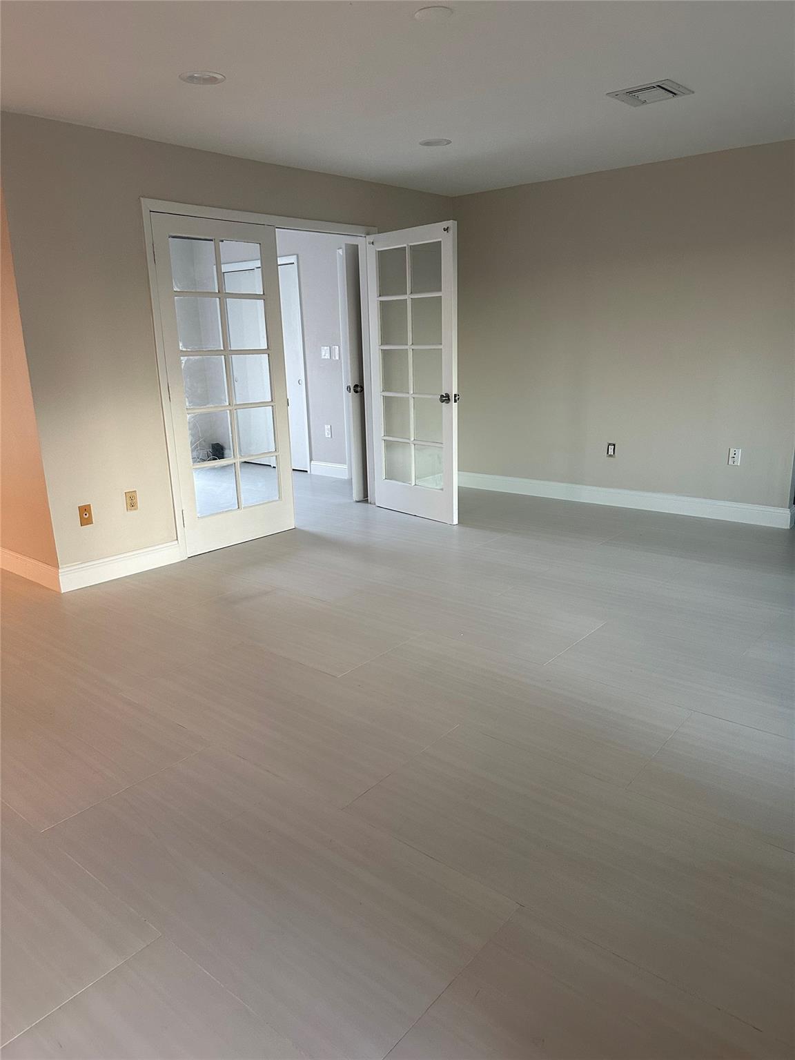 CORAL HEIGHTS SEC 3 - Residential Lease