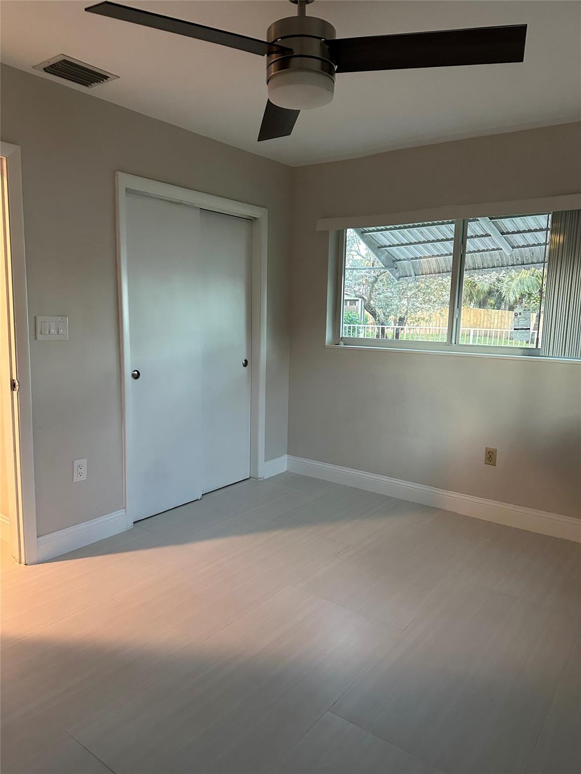 CORAL HEIGHTS SEC 3 - Residential Lease