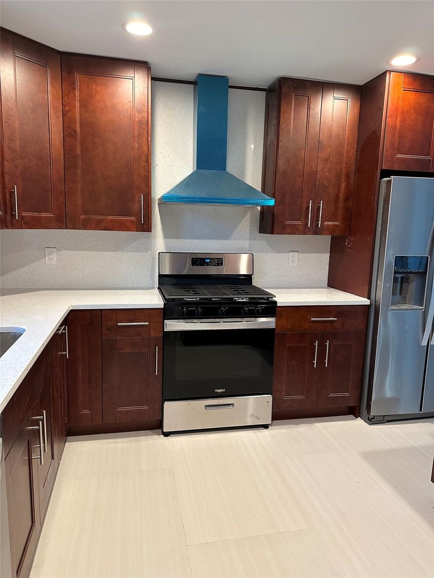 Completely remodeled 3 bedroom and 2 bathroom house with a bonus room that can be used a 4th bedroom in
Coral Heights neighborhood. New roof, new flooring, new kitchen, new bathrooms, new efficient AC unit, on a
corner lot with breathtaking water views and fruit trees in the backyard. Freshly painted with new impact
windows for most rooms. All new appliances including Gas stove, Kitchen Hood, Dishwasher, Garbage Disposal,
and Washer/ Dryer. Very close to I-95 with easy access to all amenities including restaurants, shopping, airport.
Must see. Wont last.