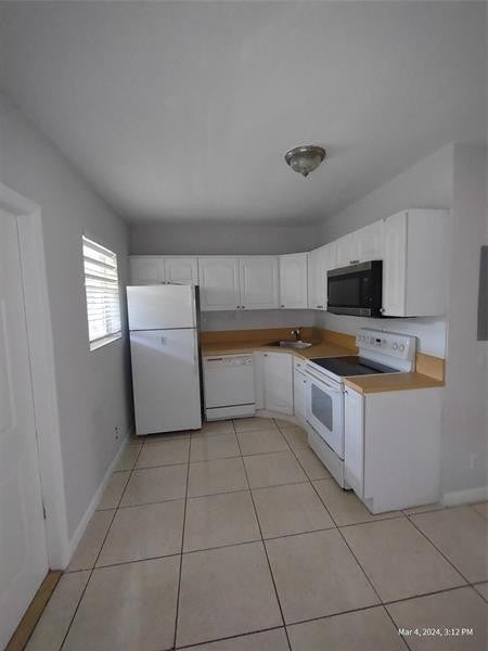 Tiny photo for 2741 NE 8th Avenue #14, Wilton Manors, FL 33334 (MLS # B26036962)