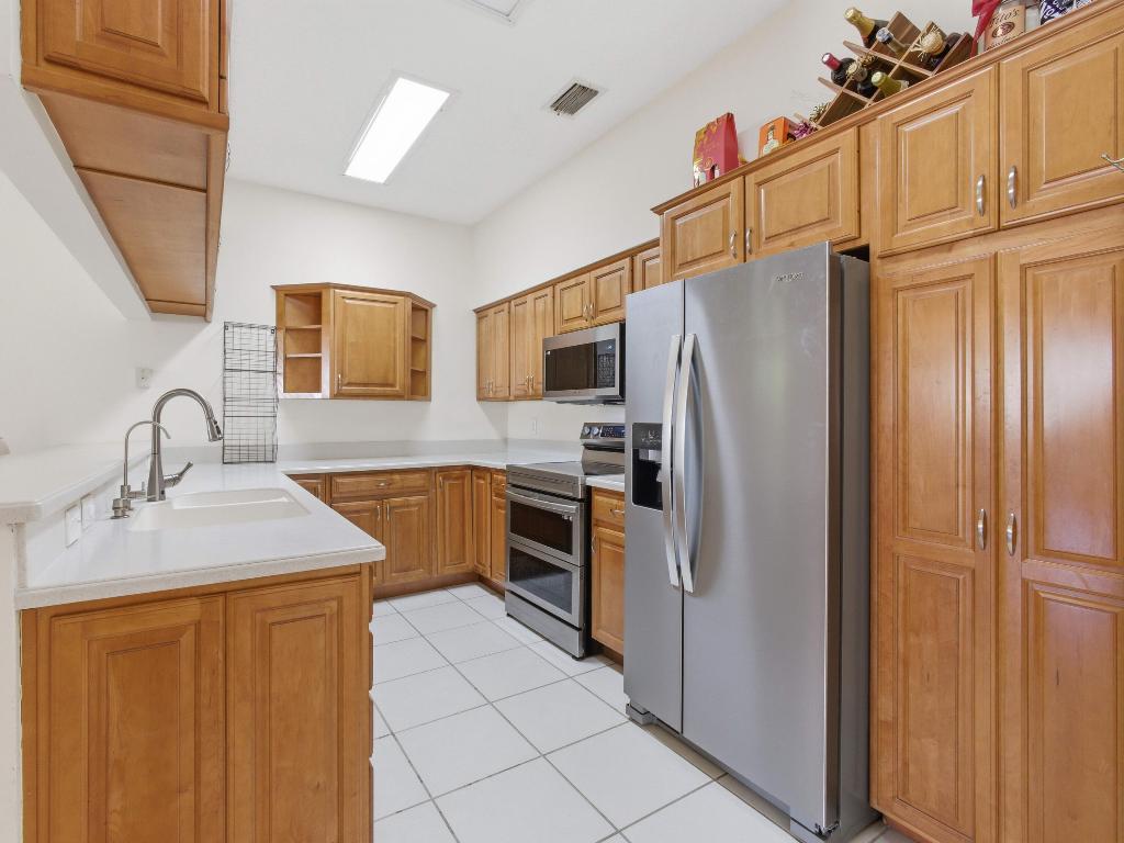 Palm Club West Village 2 - Residential